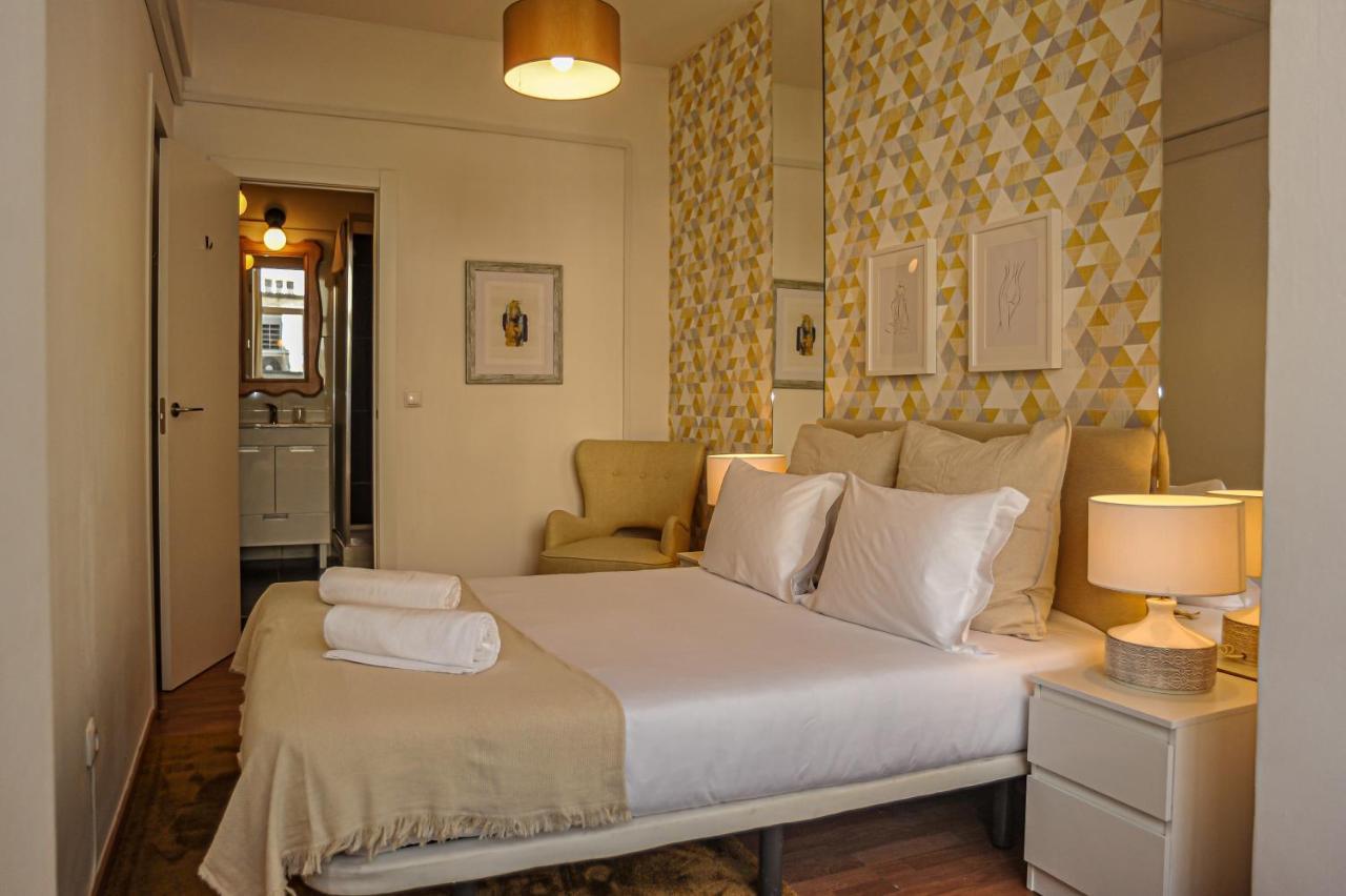 Guesthouse Marques De Pombal - 8 Bedroom Apartment Lisbona Esterno foto