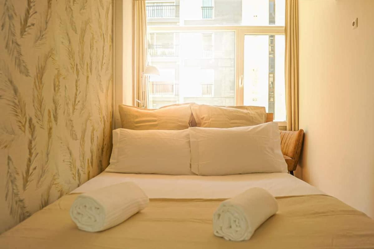 Guesthouse Marques De Pombal - 8 Bedroom Apartment Lisbona Esterno foto