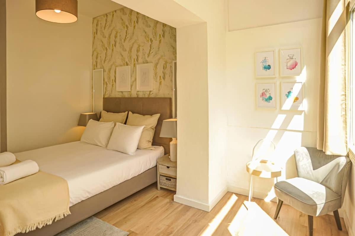 Guesthouse Marques De Pombal - 8 Bedroom Apartment Lisbona Esterno foto